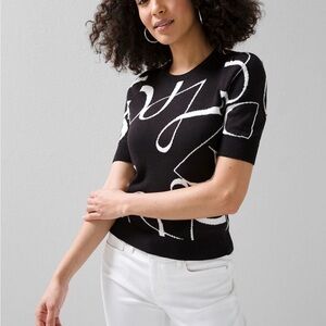 White House Blackmarket Black and white sweater blouse elbow sleeve, size S